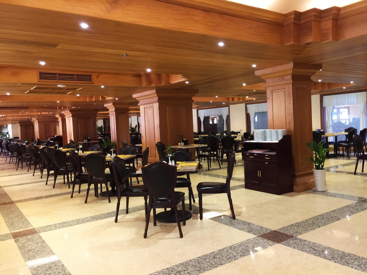 Bayon Era Hotel Сіємреап Екстер'єр фото