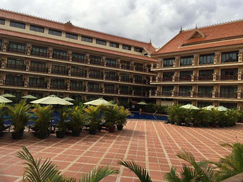 Bayon Era Hotel Сіємреап Екстер'єр фото
